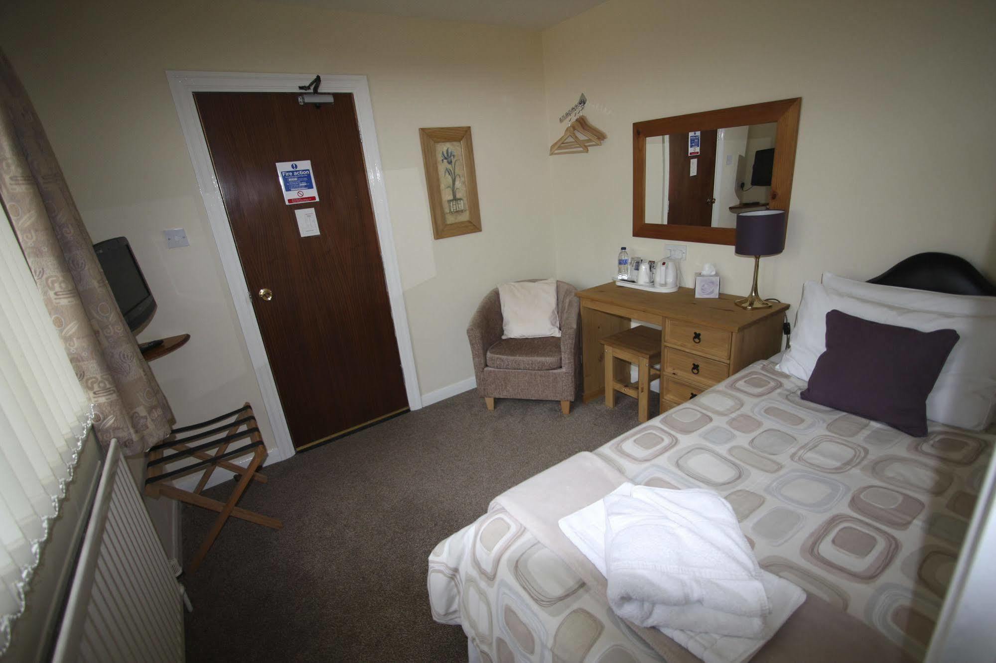 Broadwell Guest House Meriden  Dış mekan fotoğraf